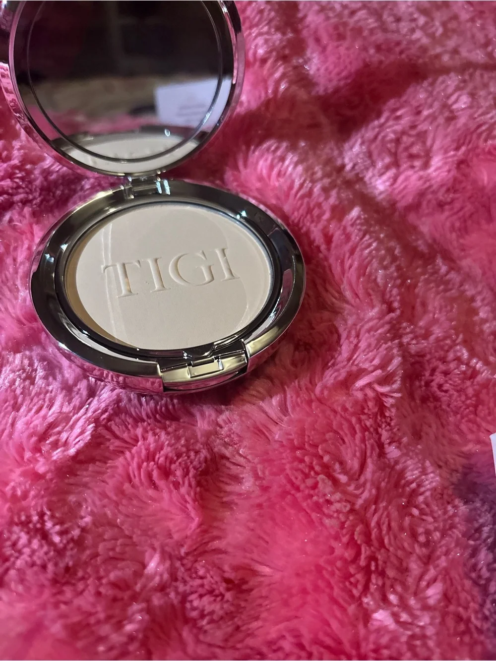TIGI silky pressed